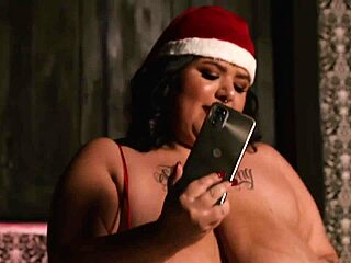 mama noel bbw cumming with her toy on video call 😈