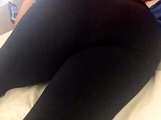 Wow, Check This Pawg Jiggling Her Bubble Butt in Tight Leggings!