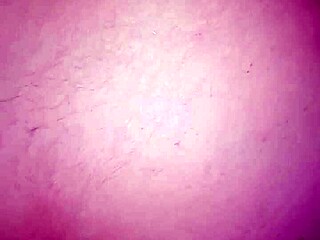 ¡Sin piedad! 19 cm de polla taladrando este culo latina blanca