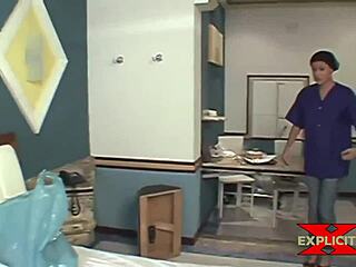 친구들 보지티 모임하다 에로 장난감 세게 박기 파트1 😜