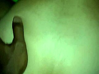 ¡Sin piedad! 19 cm de polla taladrando este culo latina blanca