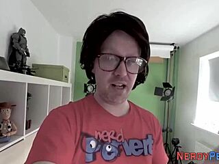 Leeds Nerd Licks Cunt In First-Time Oral Trick!