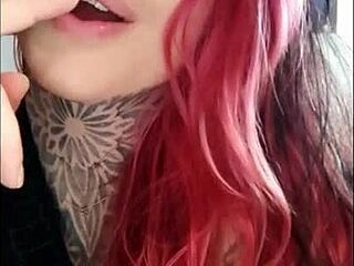 Garota Sensual Fumando E Provocando Smoking Fetish