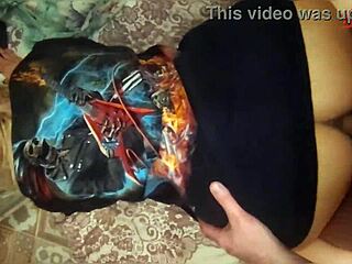 hey, i fucked and creampied that mature rock girl after the concert