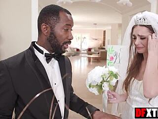 Küçük gelin Aften Opal düğün öncesi beş büyük siyah sik tarafından grup sikiliyor