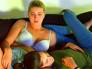 Ey, ¿quieres ver mi chat web desnuda caliente?