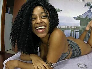 Vicky Menage Datang untuk Aduk Aksi Gay Liar