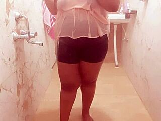 Sexy south indian maid passionately shows her boobs