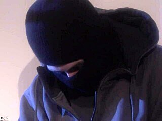 Brave Beauty Rhylee Richards Catches Him