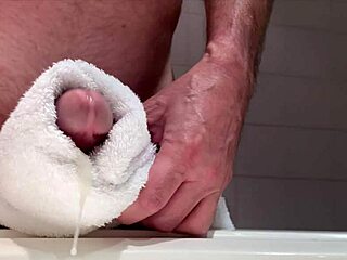 just me stroking to a wild orgasm! 💦