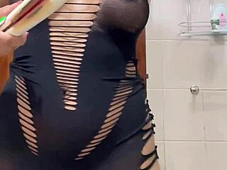 i recorded my friend's cuckold girlfriend a hot one in the bathroom with assfucking