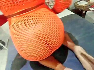 he wouldn't let me look while i sucked his big cock