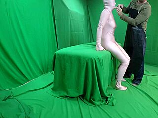 I Explore Scarlett Johnson's Pink Morph