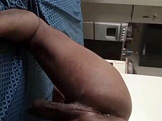 My solo gay adventure is so hot 🔥