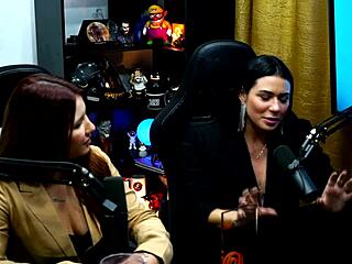 Pocahontas and Isa suck Clara Dalcol's tits during the podcast
