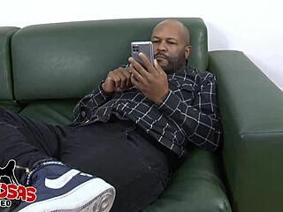 Peguei Meu Marido no Tinder com Amantes