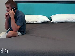 MILF Stella di hotel dapat wake-up call 69