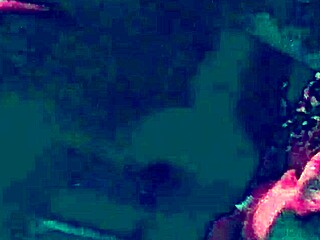 She loves rough fucking her pussy in amateur scenes