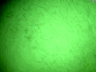 quick grindr hookup with horny twink