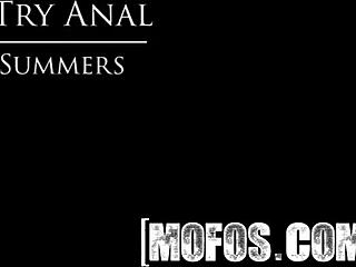 Suggestive-Neutral Jaye Summers Tries Anal in Amateur POV Video