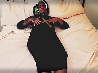 수녀 두 사제와 3P 페이스퍽 당해