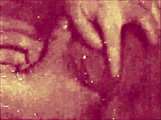 Vida secreta vintage bisexual tabú con cuatro lesbianas y coños peludos