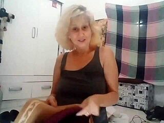 Stella still da buceta grelhuda e safada