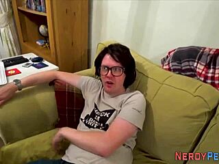 Hey, watch this real amateur get a messy facial!