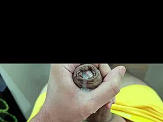 meu super filme da cueca amarela com jovens bissexuais