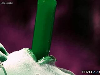 uhh, peta jensen's oiled tits got me tricked... damn, this hypno body pmv is hot!