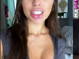 Sisi Rose's 360-degree hotness drives me wild.