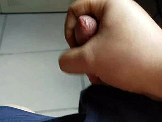 A handjob just for the girls