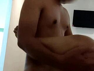 Extreme pussy eating and fucking 😩