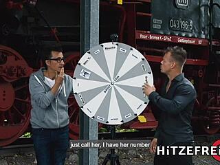 Hitzefrei német milf puncit tömik mélytorok akcióban