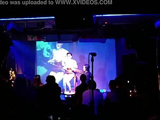 public breast milk pumping show 😍