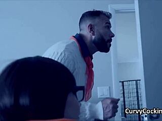 i love watching curvy big tit velma give sloppy oral in her cosplay outfit, she's so good at deepthroating!