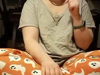 smelly dirty feet vids are waiting for ya! 🦶