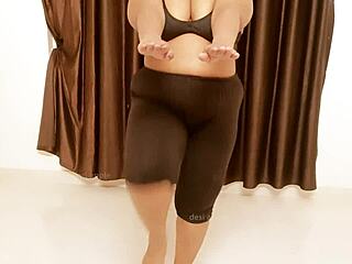 Sexy Indian Girl with Big Tits