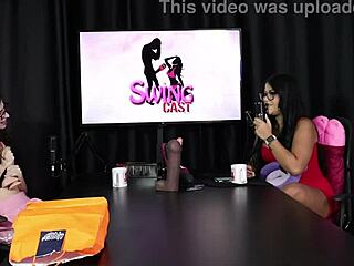 Demonstrando O Seu Boquete No Pau De Brinquedo - Yumi Trap Transsexual Sheer Red