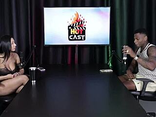 First Time Seeing Arm in Pussy Fetish