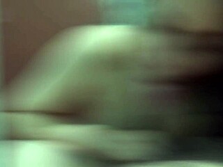 このベネズエラ美女を安く雇って最高のフェラを体験