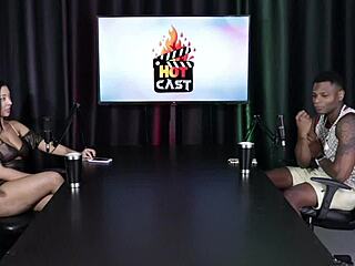 First Time Seeing Arm in Pussy Fetish