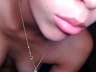 Gabriela Venezolana en historia sensual de encanto y seducción