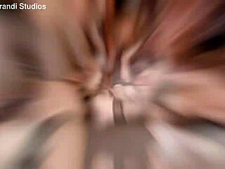 למה אליסנויר לוקחת DAP 5 על 1 עם טיפול קשוח וגשם שפיכה רטוב?