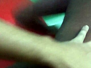 Moja kurvička manželka sa drká v moteli tak dobre