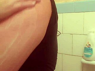 Fetish Strange Wet Arm Part 1