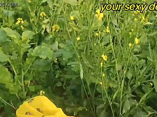 Férj baszza feleségét mustárföldön kint