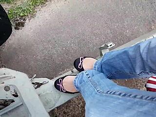 Intimate webcam session with amateurs