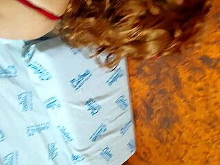 Amateur Milf's Big Ass Fetish Sex in Quarantine with Friend's Mother During Coronavirus Lockdown