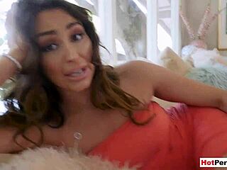 Busty Milf Stepmother Gets Pussy Licked In Pov!